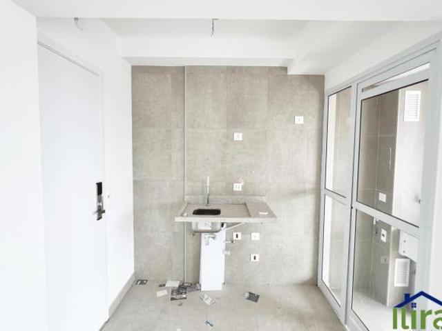 Apartamento de 91 #8239 m² com 3 suítes e 2 vagas com depósito no Condomínio Reserva Caminhos da Lap