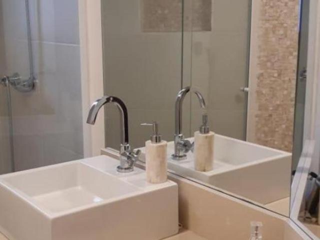 Apartamento de 97 m2 na Vila Clementino em São Paulo, com sala com varanda, cozinha planejada, 3 qua