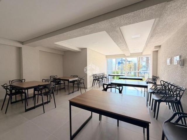 Apartamento de 03 dormitórios e com suíte à venda no bairro Desvio Rizzo, Caxias do Sul
