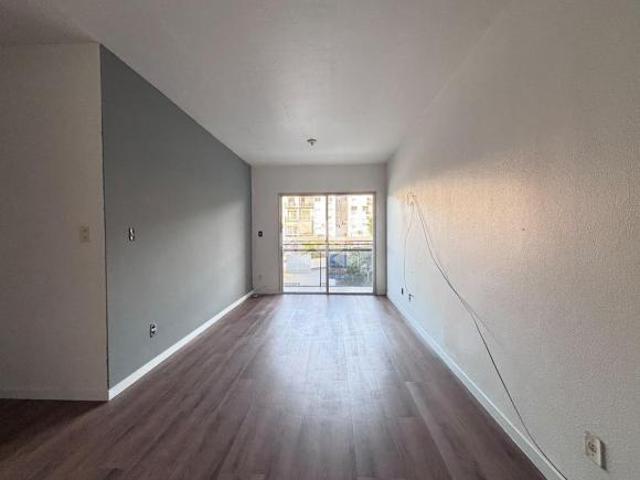 Apartamento de 03 dormitórios no bairro Bonfim