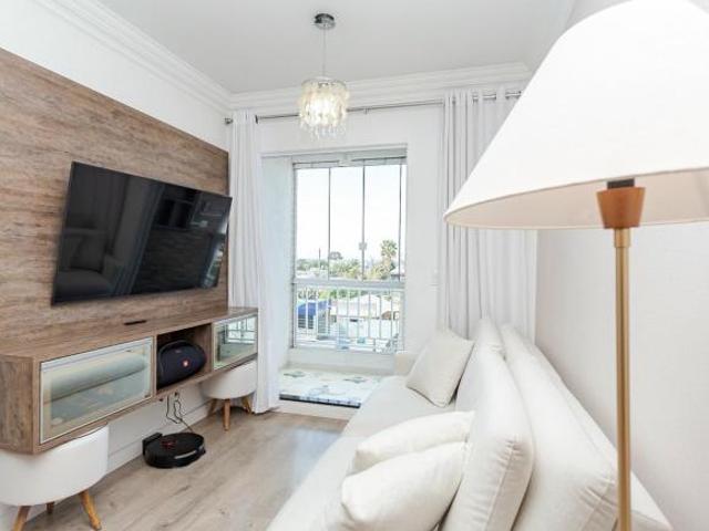 Apartamento de 02 dormitórios com suíte 59m 01 vaga bairro Uberaba Curitiba Pr
