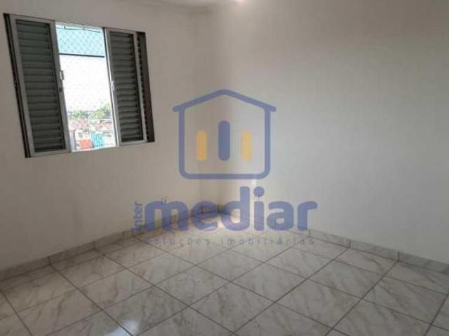Apartamento de 02 dormitórios no Parque São Vicente com 57 m² área útil