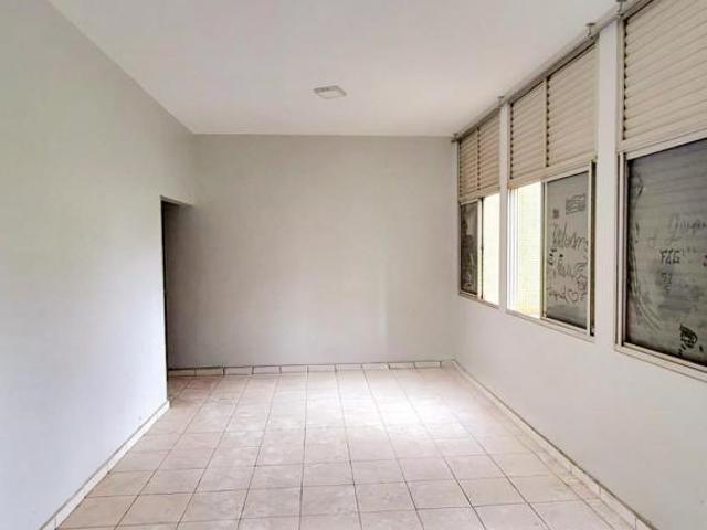 Apartamento de 105m² 03 quartos à venda no Edificio Salma no Setor Oeste Goiânia Go