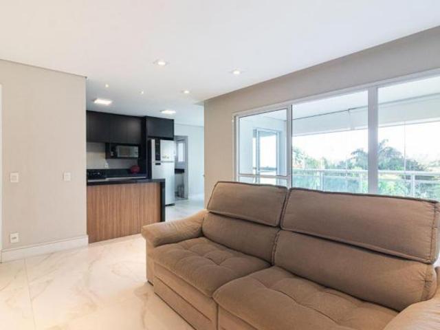 Apartamento de 120 m² com 3 quartos à venda e locação em Alphaville