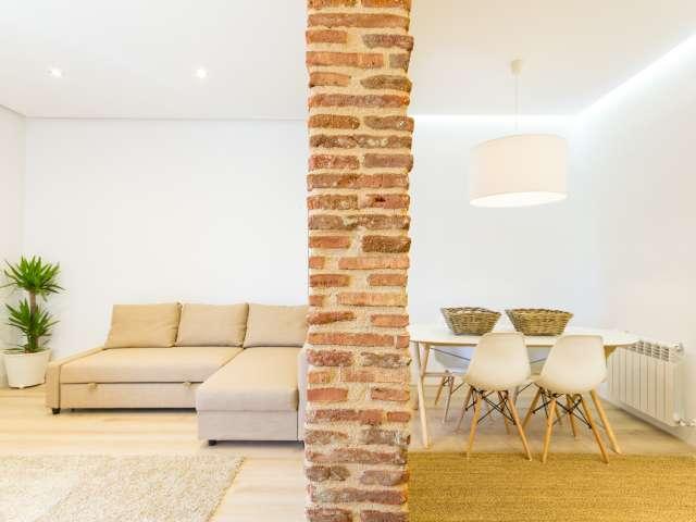 Apartamento de 120m2 con 2 dormitorios en alquiler en diversos Tetuán, Madrid