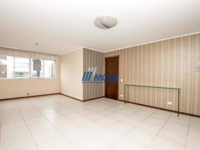 Apartamento de 124 m² na Engenheiro Arthur Bettes Portão Curitiba PR, aluguel por R$ 3.000/mês