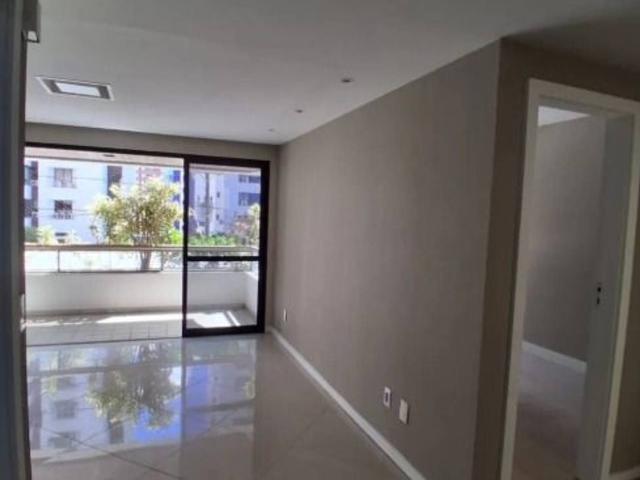 Apartamento de 135 m² na Sócrates Guanaes Gomes Candeal Salvador BA, aluguel por R$ 6.932/mês