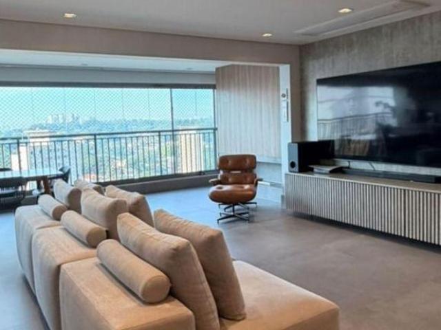 Apartamento de 154 m2 com 3 quartos à venda em Butantã