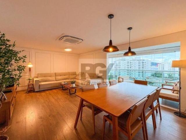Apartamento de 166 m² com 3 Suítes, Varanda Gourmet e 2 Vagas na Ponta da Praia GOLDEN VILLAGE
