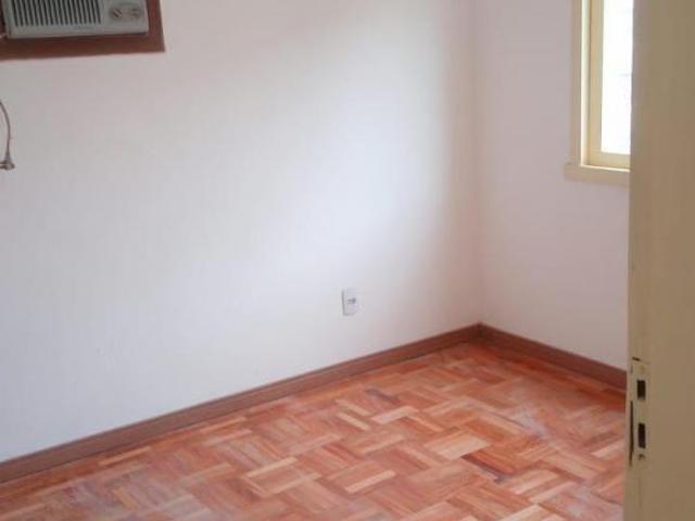 Apartamento de 1 dormitório com 36m2 no Bairro Jardim Leopoldina Zona Norte
