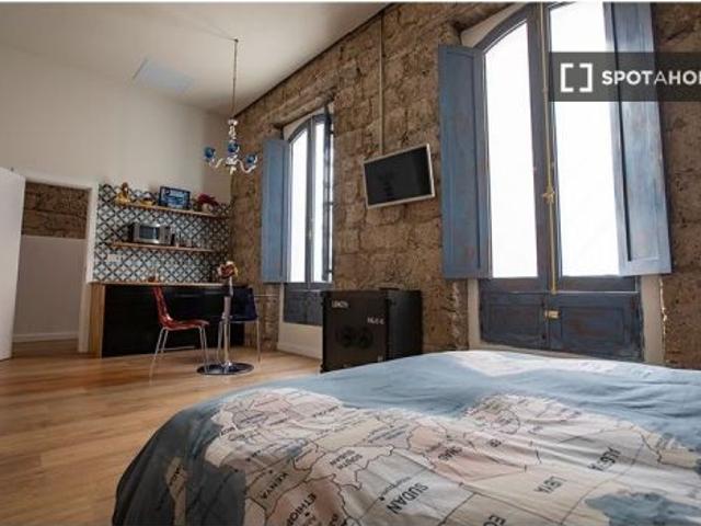 Apartamento de 1 dormitorio en alquiler en Canalejas, gastos incluidos