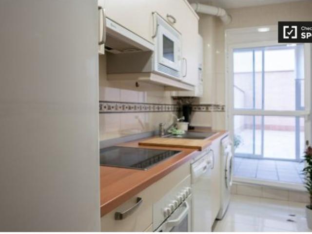Apartamento de 1 dormitorio en alquiler en Canillas, se permite fumar