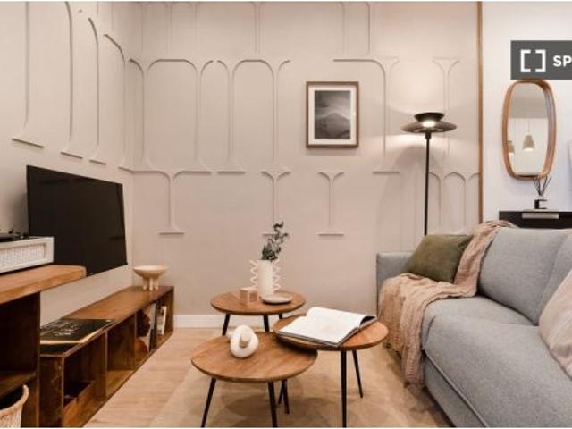 Apartamento de 1 dormitorio en alquiler en Castilla, Madrid