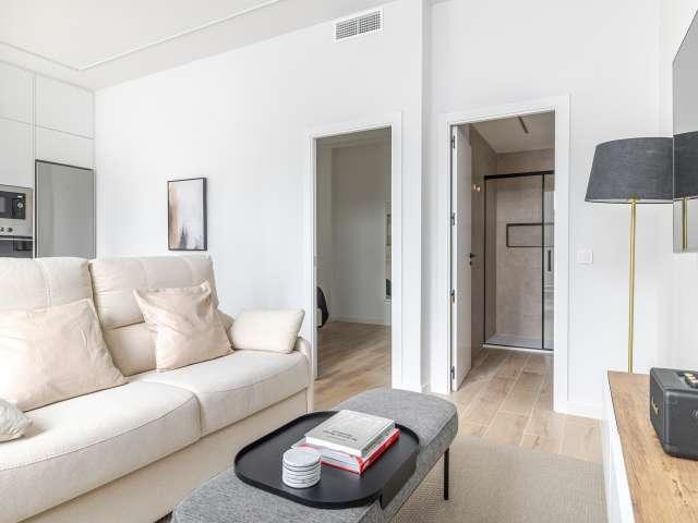 Apartamento de 1 dormitorio en alquiler en Castilla, Madrid