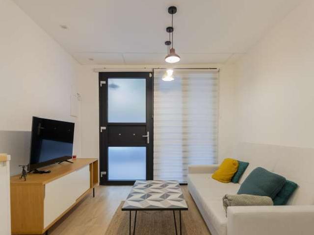Apartamento de 1 dormitorio en alquiler en Ciutat Jardí, Valencia