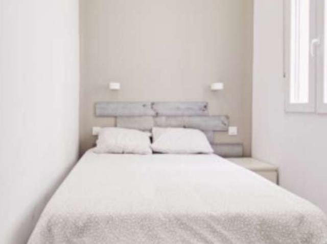 apartamento de 1 dormitorio en alquiler en Cuatro Caminos, Madrid