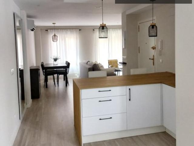 Apartamento de 1 dormitorio en alquiler en Alicante
