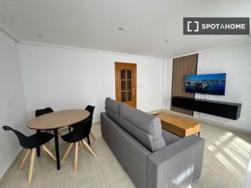 Apartamento de 1 dormitorio en alquiler en Benidorm, todos los gastos incluidos