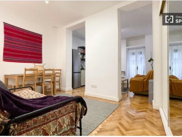 Apartamento de 1 dormitorio en alquiler en Embajadores
