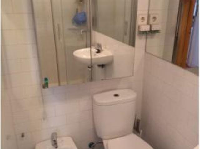 Apartamento de 1 dormitorio en alquiler en Embajadores