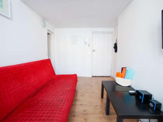 Apartamento de 1 dormitorio en alquiler en Embajadores, Madrid