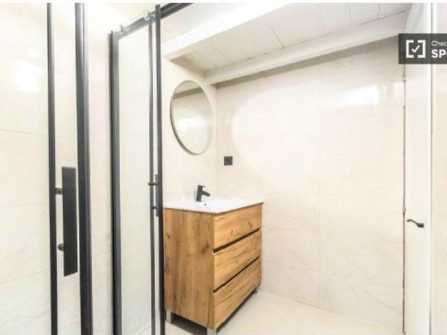 Apartamento de 1 dormitorio en alquiler en Embajadores, Madrid