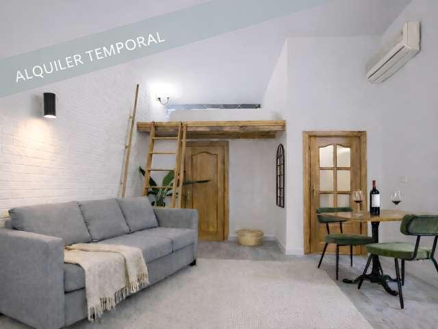 Apartamento de 1 dormitorio en alquiler en Embajadores, Madrid