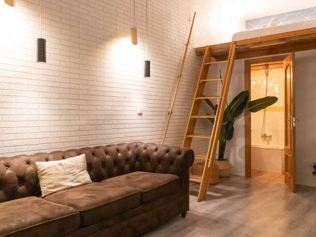 Apartamento de 1 dormitorio en alquiler en Embajadores, Madrid