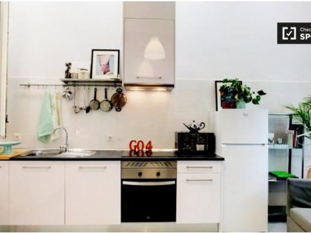 Apartamento de 1 dormitorio en alquiler en Embajadores, Madrid