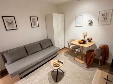 Apartamento de 1 dormitorio en alquiler en Embajadores, Madrid