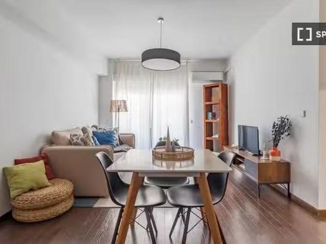 Apartamento de 1 dormitorio en alquiler en Embajadores, Madrid
