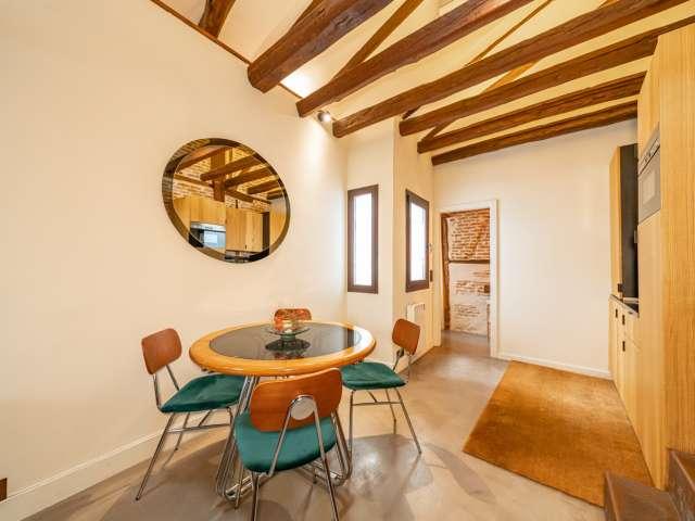 Apartamento de 1 dormitorio en alquiler en Embajadores, Madrid