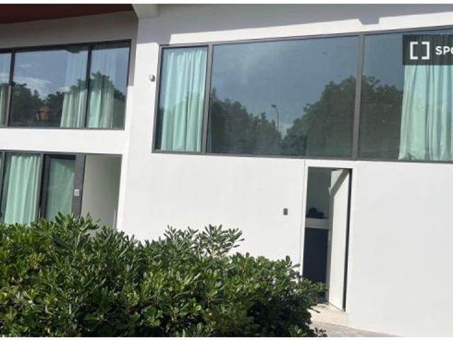 Apartamento de 1 dormitorio en alquiler en Los Remedios, Sevilla