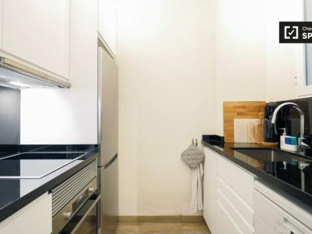 Apartamento de 1 dormitorio en alquiler en La Sagrada Familia, gastos incluidos