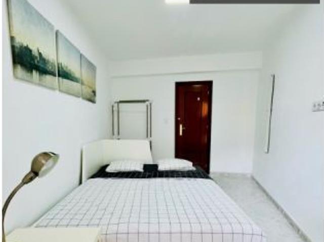 Apartamento de 1 dormitorio en alquiler en Moscardó, Madrid