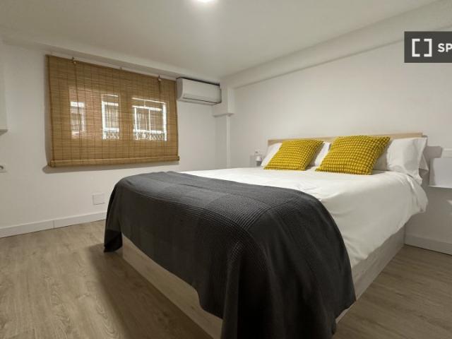Apartamento de 1 dormitorio en alquiler en Mármoles Oeste, Málaga