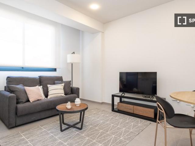 Apartamento de 1 dormitorio en alquiler en Nou Moles, Valencia