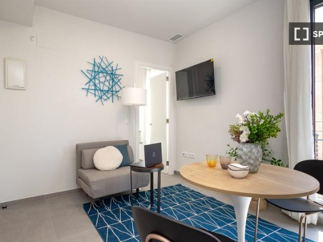 Apartamento de 1 dormitorio en alquiler en Nou Moles, Valencia