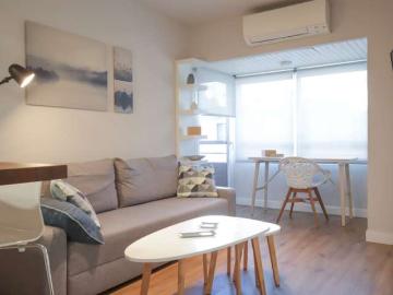 Apartamento de 1 dormitorio en alquiler en Nueva España, Madrid