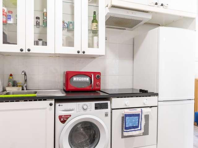 Apartamento de 1 dormitorio en alquiler en Numancia, Madrid