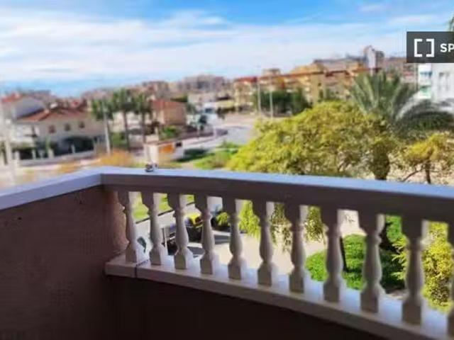 Apartamento de 1 dormitorio en alquiler en Santa Pola
