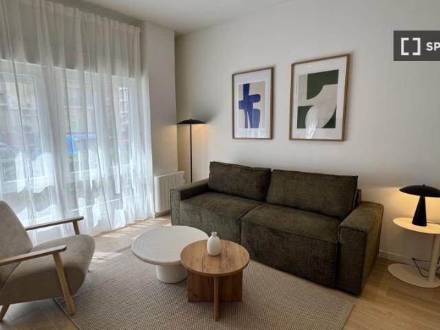 Apartamento de 1 dormitorio en alquiler en Pueblo Nuevo, Madrid