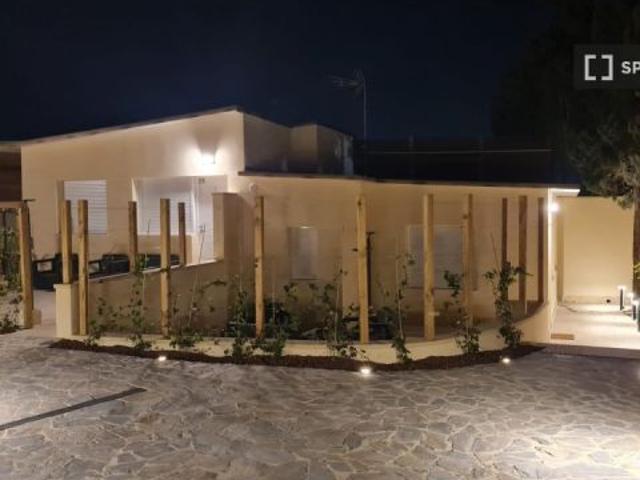 Apartamento de 1 dormitorio en alquiler en Torrellano, Alicante