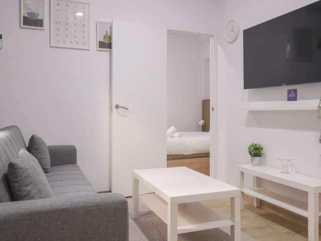 Apartamento de 1 dormitorio en alquiler en Valdeacederas, Madrid