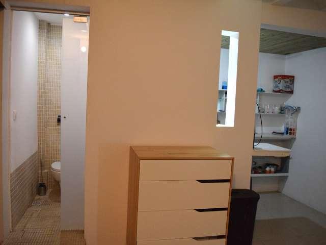 Apartamento de 1 dormitorio en alquiler en Valencia