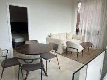 Apartamento de 1 dormitorio en Los Remedios, Sevilla