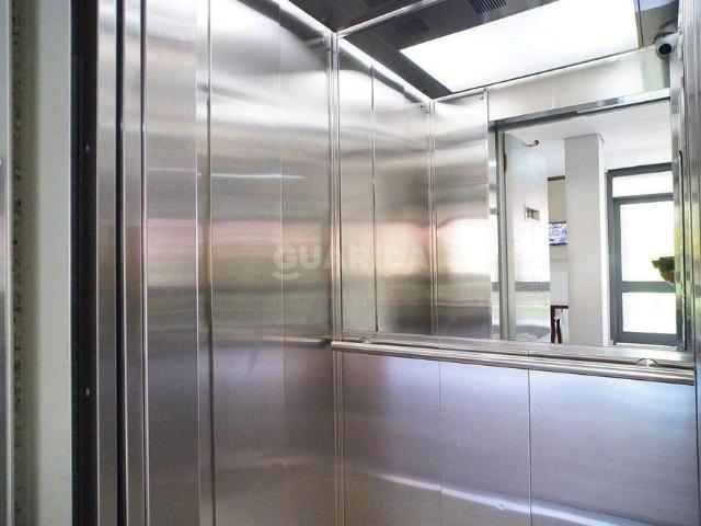 Apartamento de 1 dormitório mobiliado. Bairro Petrópolis/ Porto Alegre