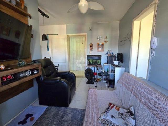 Apartamento de 1 dormitório. no bairro Humaitá, em Porto Alegre