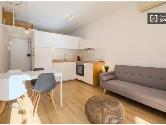 Apartamento de 1 habitación en alquiler en Vila de Gràcia