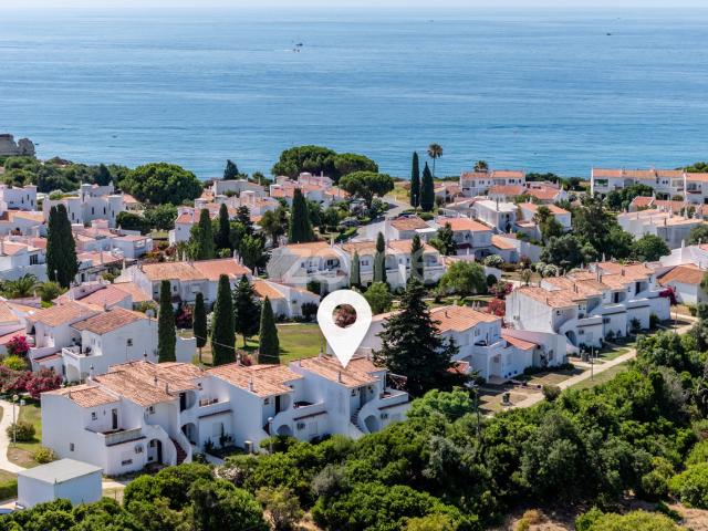 Apartamento de 1 Quarto – Vila Nossa Senhora da Rocha, em Porches